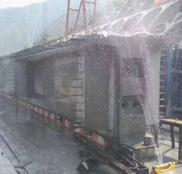 布料機(jī)、大型布料機(jī)、行走式布料機(jī)、圓筒布料機(jī)、行走式液壓布料機(jī)、移動(dòng)式液壓布料機(jī)、電動(dòng)布料機(jī)、手動(dòng)布料機(jī)、梁場專用液壓布料機(jī)